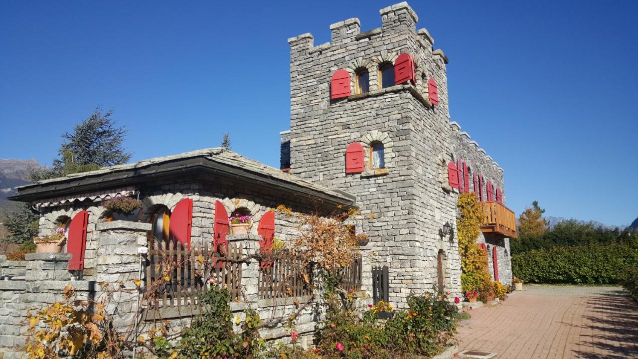 Castel De Daval Bed & Breakfast Sierre ภายนอก รูปภาพ