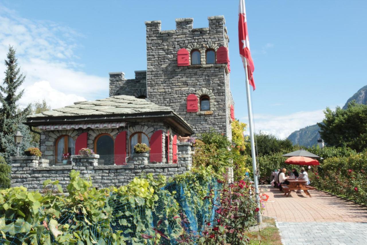 Castel De Daval Bed & Breakfast Sierre ภายนอก รูปภาพ
