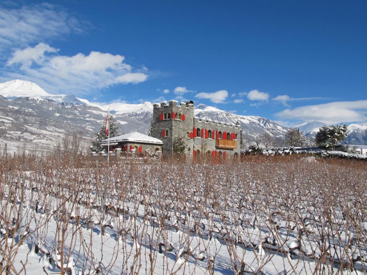 Castel De Daval Bed & Breakfast Sierre ภายนอก รูปภาพ