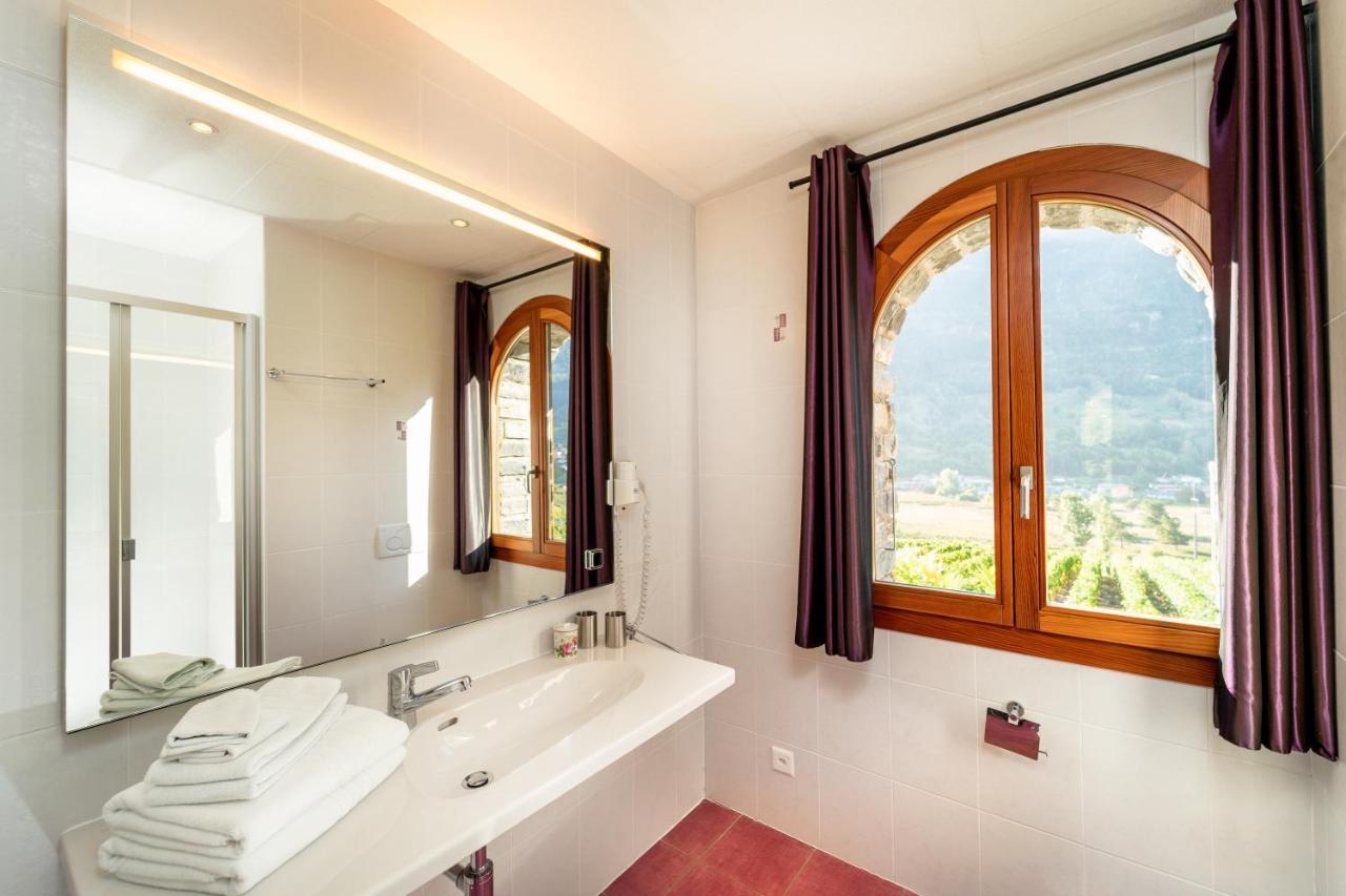 Castel De Daval Bed & Breakfast Sierre ภายนอก รูปภาพ