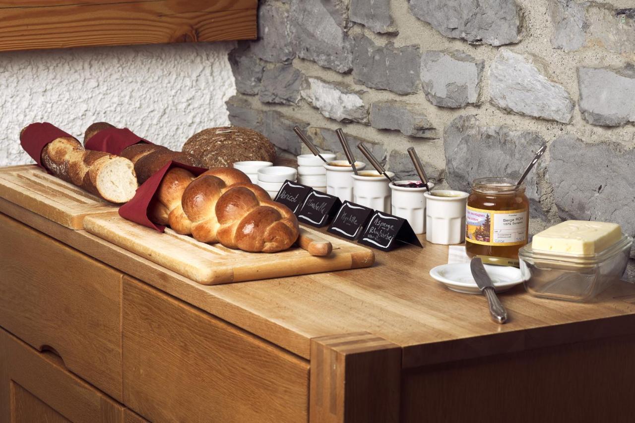 Castel De Daval Bed & Breakfast Sierre ภายนอก รูปภาพ